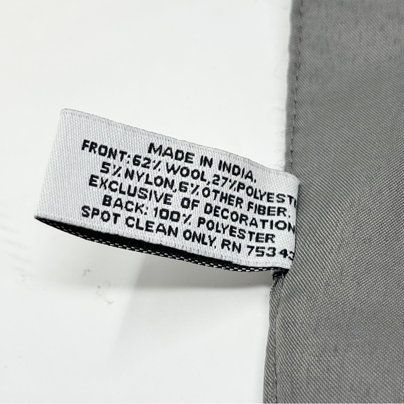 MAX STUDIO Gray Red Christmas Holiday Table Runner Poinsettia 3D Wool Blend - Picture 4 of 4